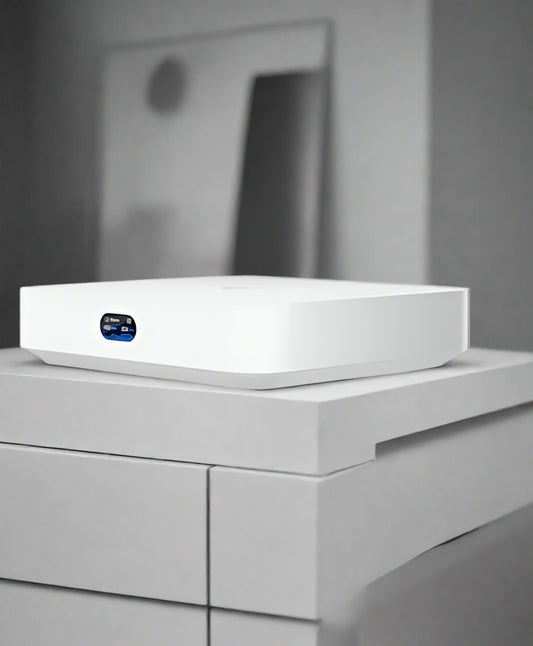 Ubiquiti UniFi Cloud Gateway Max